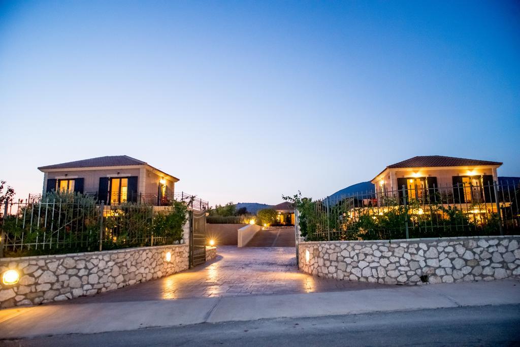 Korallis Villas Karavados Exterior photo